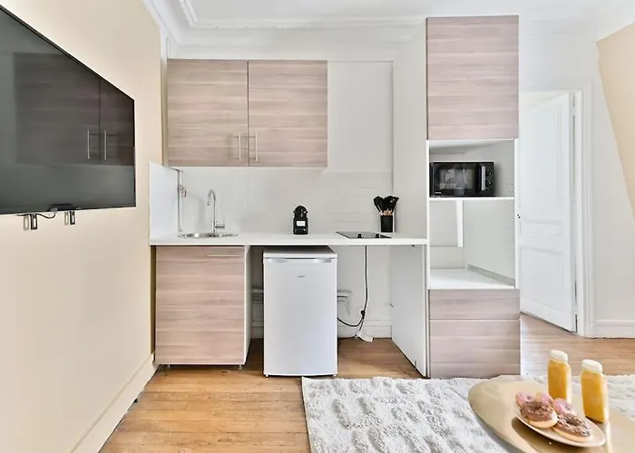 Cosy Face De Montparnasse - Ii *