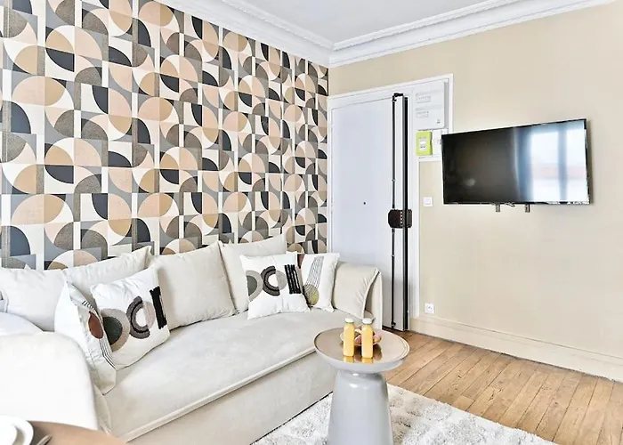 Cosy Face De Montparnasse - Ii Paris