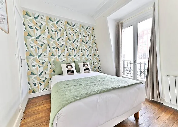 Cosy Face De Montparnasse - Ii * Paris