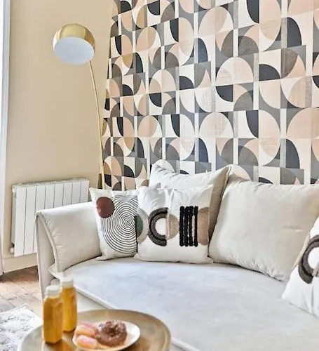 Cosy Face De Montparnasse - Ii Paris