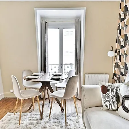 Cosy Face De Montparnasse - Ii パリ
